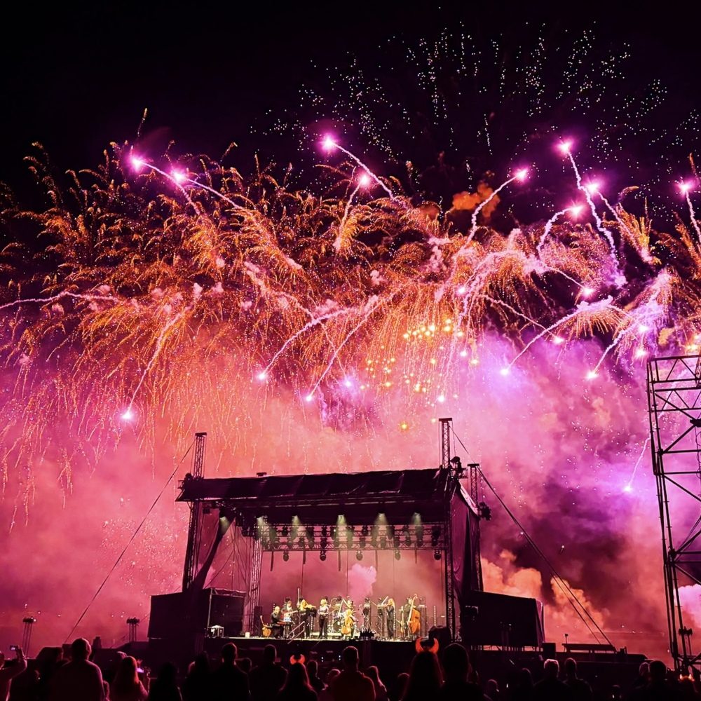 Festiwal Ognia i Wody połączył koncerty, pirotechnikę i nocny pokaz